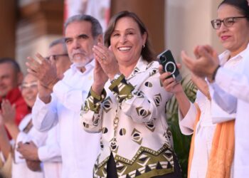 Gobernadora Rocío Nahle anuncia combate a la corrupción y agilización de trámites