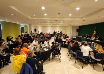 Gobernadora Rocío Nahle atiende a familiares de personas desaparecidas