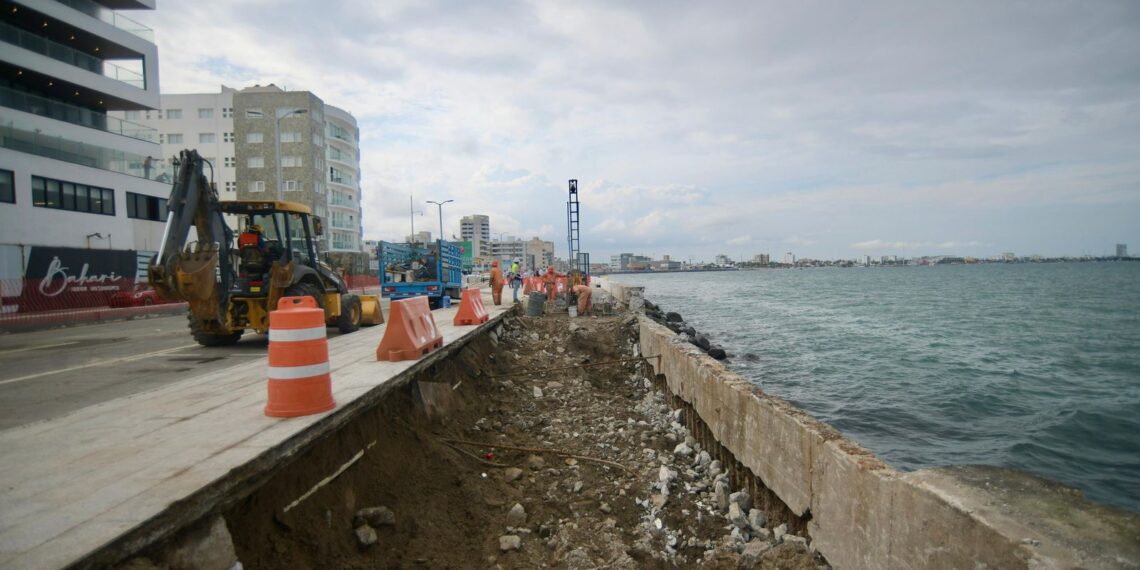 Gobierno estatal rehabilita socavón de Boca del Río