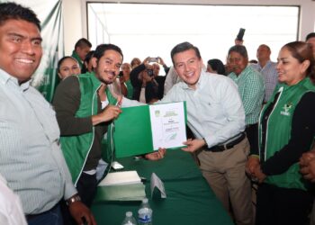 RECIBE RAFAEL ALARCÓN NOMBRAMIENTO POR PARTE DEL PARTIDO VERDE ECOLOGISTA