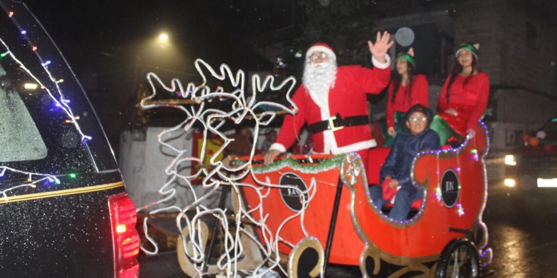 Se instala el comité “Por amor a Jilotepec” con villa iluminada