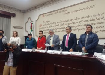 Después de la salida de Ricardo Ahued se van 10 funcionarios municipales