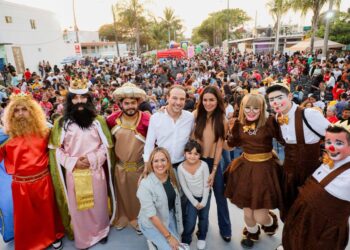 Celebra Alcalde JM Unánue a más de 3 mil personas por el Día de Reyes