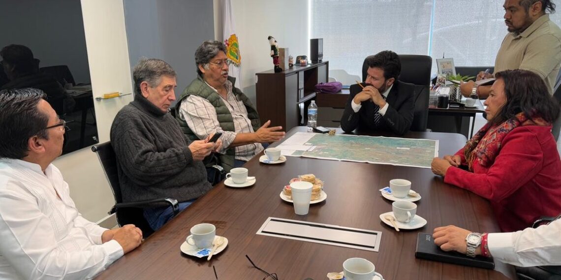 Gestiona diputada solución a falta de agua en región de Acayucan