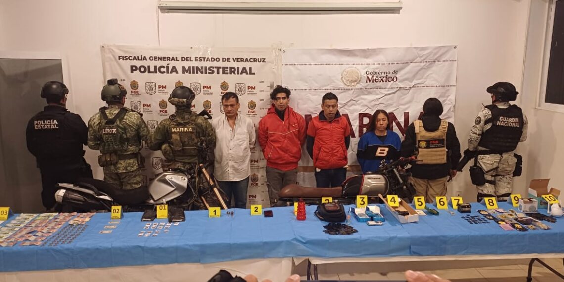SEDENA y Guardia Nacional, apoyan a la FGE en la ejecución de cateos en el municipio de Córdoba