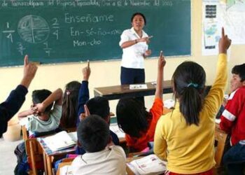 Denuncian tráfico de influencias en la asignación de plazas docentes en Veracruz