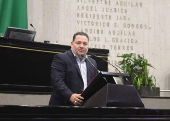 Más de 4 mil ciudadanos de la región de Alto Lucero en riesgo de ser deportados: Diputado