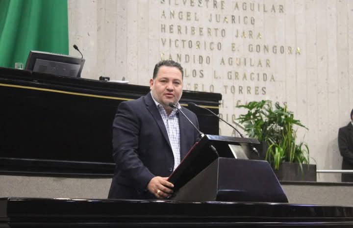 Más de 4 mil ciudadanos de la región de Alto Lucero en riesgo de ser deportados: Diputado