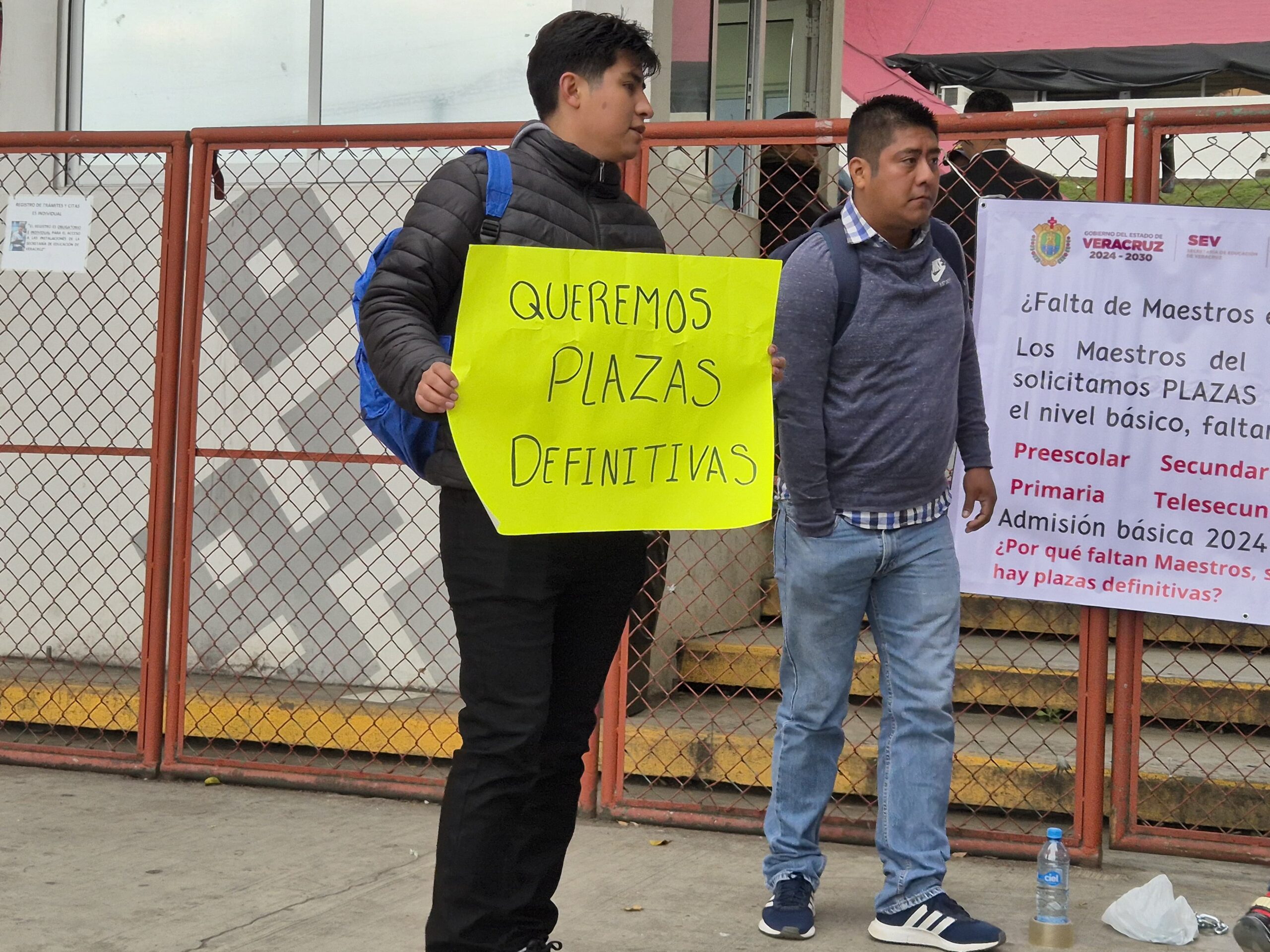 Maestros demandan el otorgamiento de plazas definitivas, conforme al listado de prelación