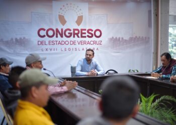 Atiende diputado solicitudes presentadas por ciudadanos de Altotonga