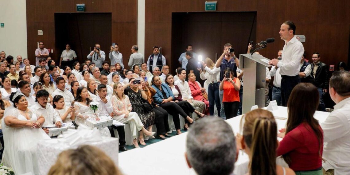 Alcalde JM Unánue da certeza jurídica a 150 parejas en las Bodas Colectivas 2025