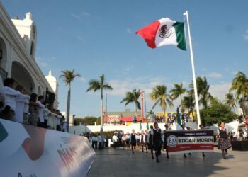 Encabeza Alcalde Juan Manuel Unánue la conmemoración del Día de la Bandera