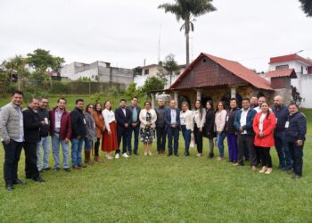 Colaboración, eficiencia y honradez, pide diputado Esteban Bautista a ediles