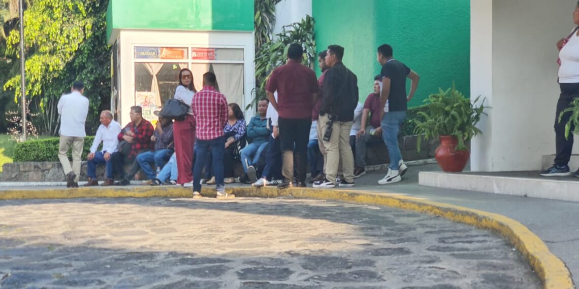 Morena utiliza edificio público para eventos partidistas en plena etapa de intercampañas