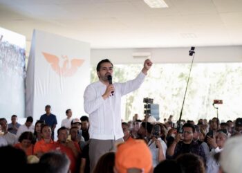 Con más de 2,500 personas de todo el Estado en el salón Texin en la ciudad de Coatepec, rindieron protesta las y los 212 candidatos de Movimiento Ciudadano.