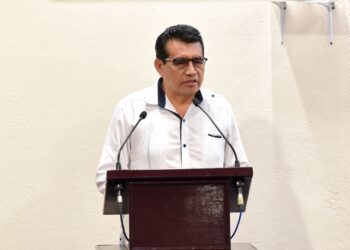 Comisión de Vigilancia tiene instrucciones de no limpiar cuentas públicas: Esteban Bautista