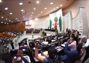 Recibe Congreso el Plan Veracruzano de Desarrollo 2025-2030