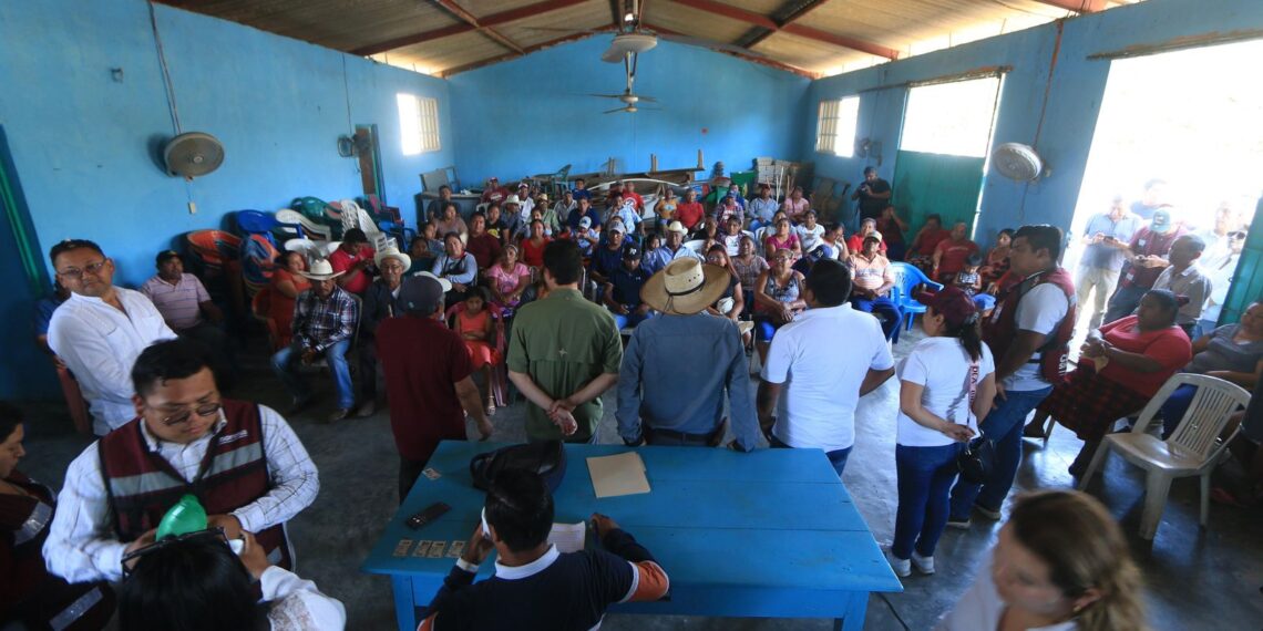 En El Popotal de San Andrés Tuxtla se suman a afiliación masiva de Morena