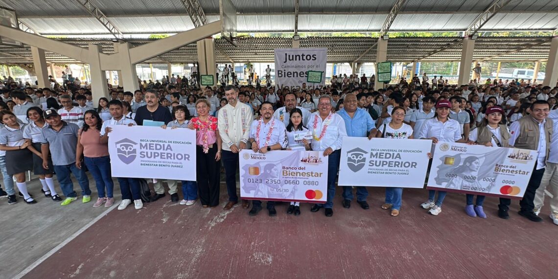 De sur a norte, los jóvenes construyen sus sueños con apoyo de la presidenta Sheinbaum: Gómez Cazarín