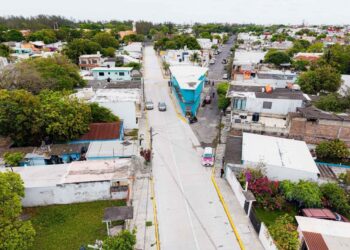 Entrega Alcalde JM Unánue pavimentación de la calle José González Herrera en la colonia Primero de Mayo Sur