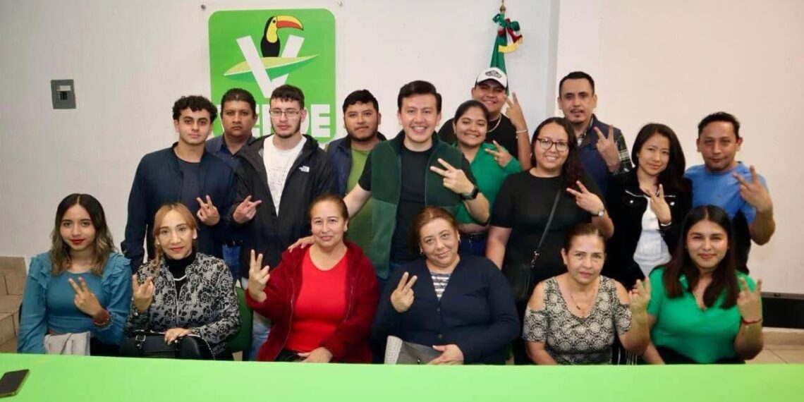 Es oficial, Rafa Alarcón Barrientos es Candidato a Regidor por el PVE en Xalapa