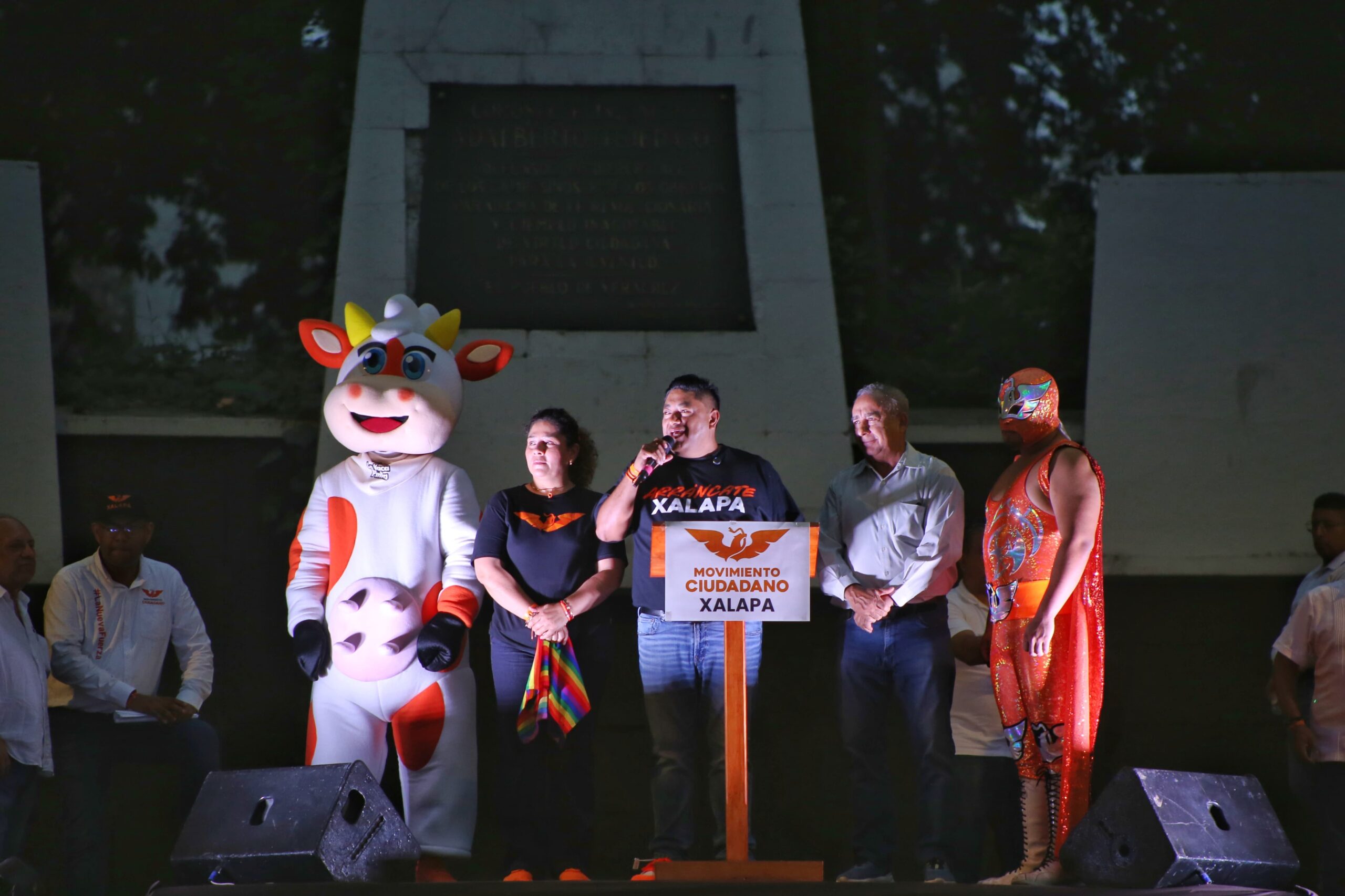 Román Moreno arranca campaña en Xalapa: “Vamos por una ciudad segura y con más oportunidades