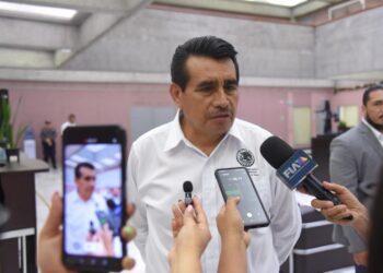 Calmen su euforia electoral y no anden inventando: El Profe