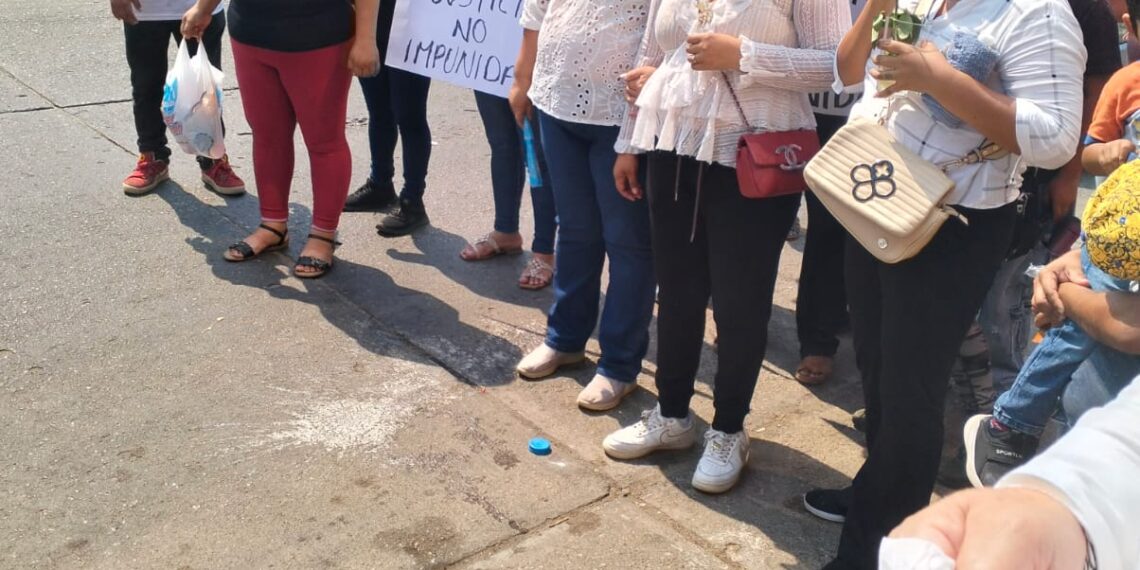 En Acayucan, familia del morenista Marte Bárbaro Hernández Canuto atacado a tiros pide justicia a la gobernadora