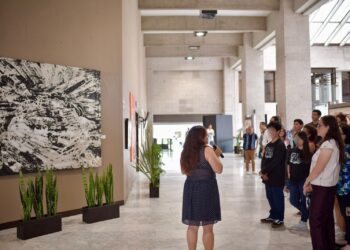 Rinden homenaje a la pintora veracruzana Estrella Carmona