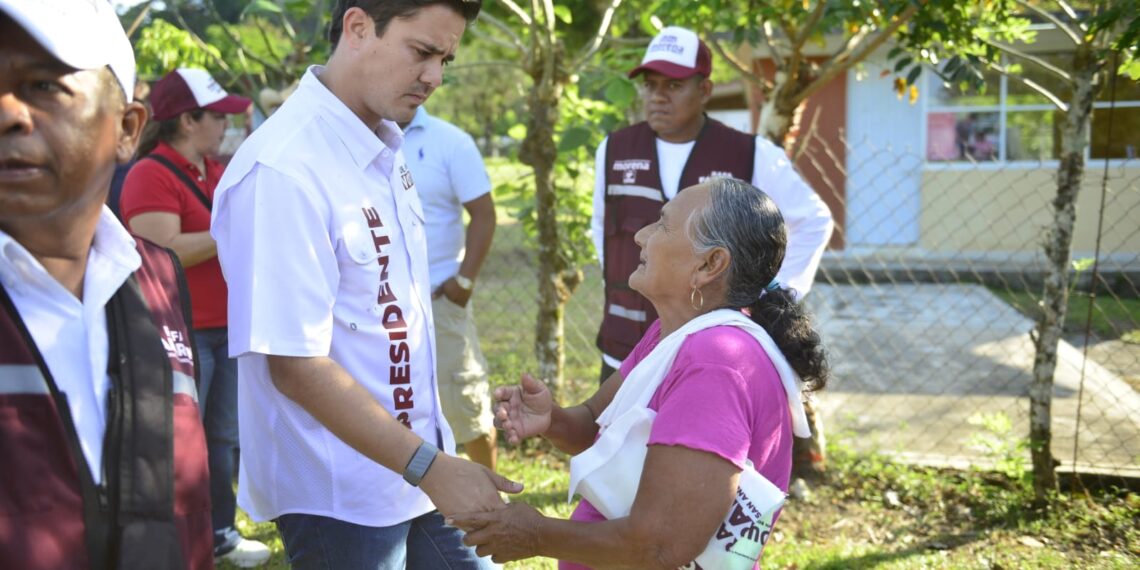 Con un gobierno organizado podremos atender carencias en localidades de San Andrés Tuxtla: Rafa Fararoni