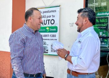 Vinicio Ascencio suma respaldo simbólico: Fernando Ortega, exaspirante de Morena, lo saluda públicamente en Perote