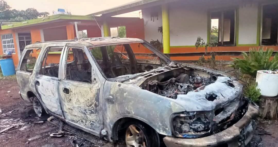 Candidato de MC en Jilotepec incendia casa campaña del candidato de Morena