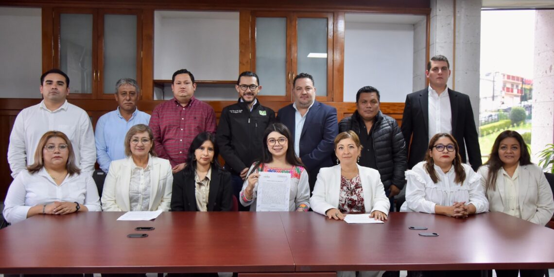 Dialoga Comisión de Gobernación con autoridades de Álamo Temapache