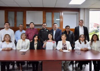 Dialoga Comisión de Gobernación con autoridades de Álamo Temapache