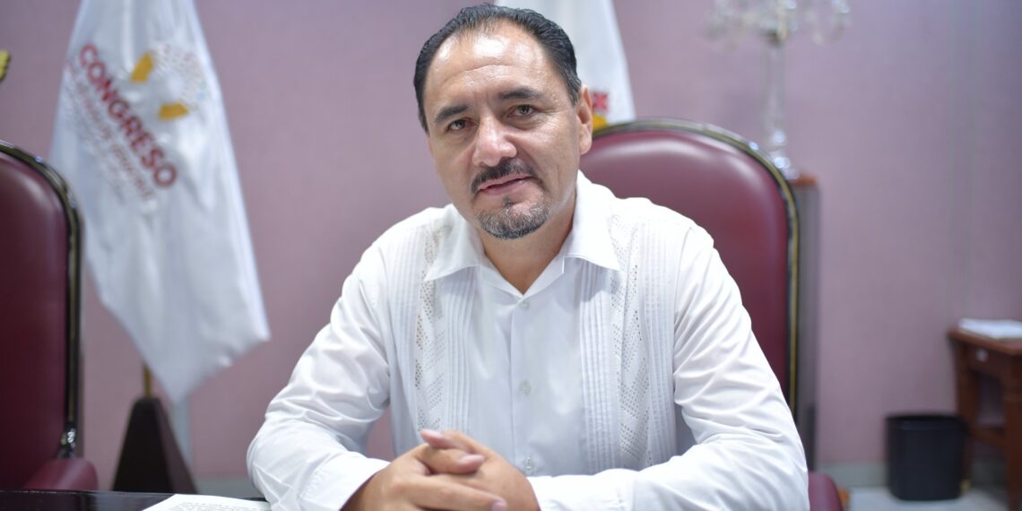 Llama diputado Felipe Pineda a fortalecer campañas contra el dengue