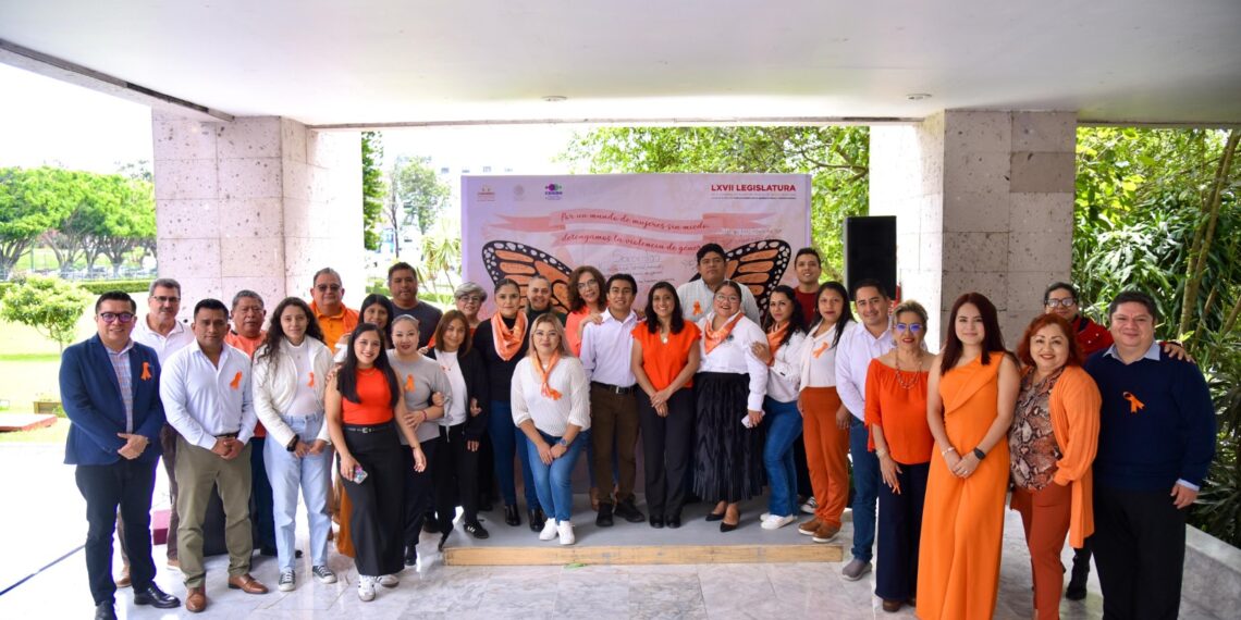 Llama CEIGDH a unirse en contra de la violencia de género