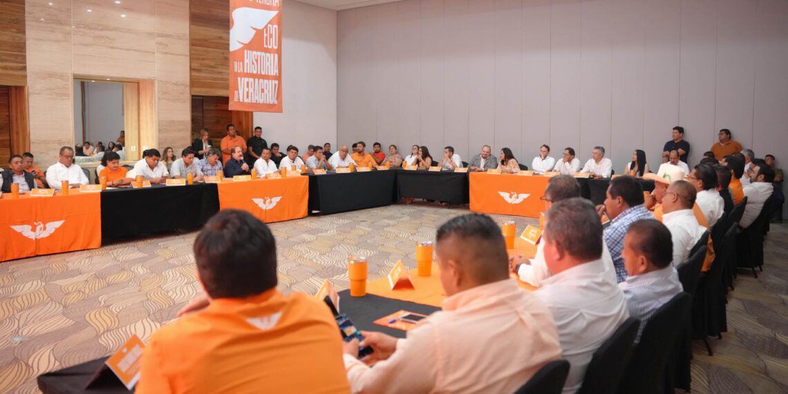 Movimiento Ciudadano realiza el primer encuentro con las 41 alcaldesas y alcaldes electas