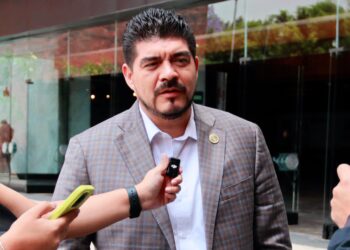 Zenyazen Escobar responde a Duarte: “Debería callarse y cumplir su condena”