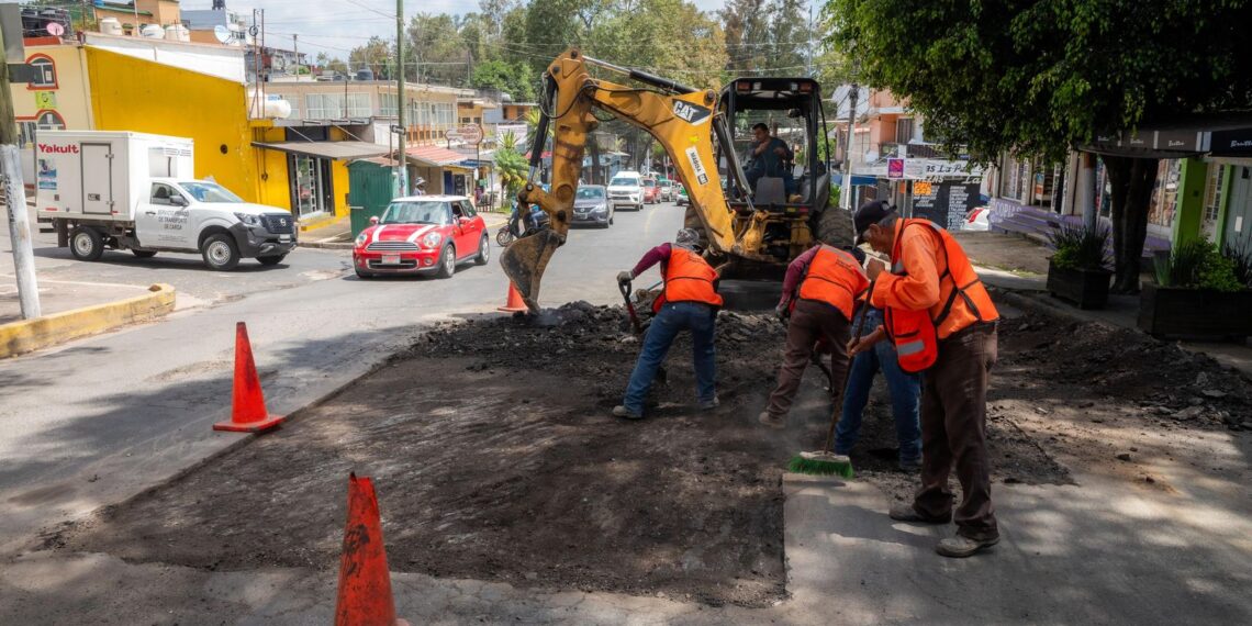 Inician trabajos de bacheo en Miguel Alemán