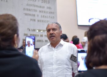 Impulsa diputado José Reveriano regularización de predios escolares