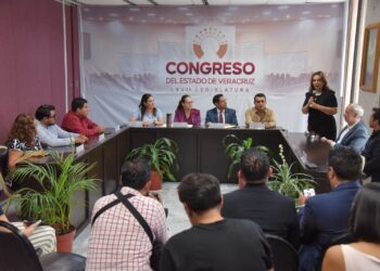Firman Congreso y Universidad de Xalapa convenio de colaboración