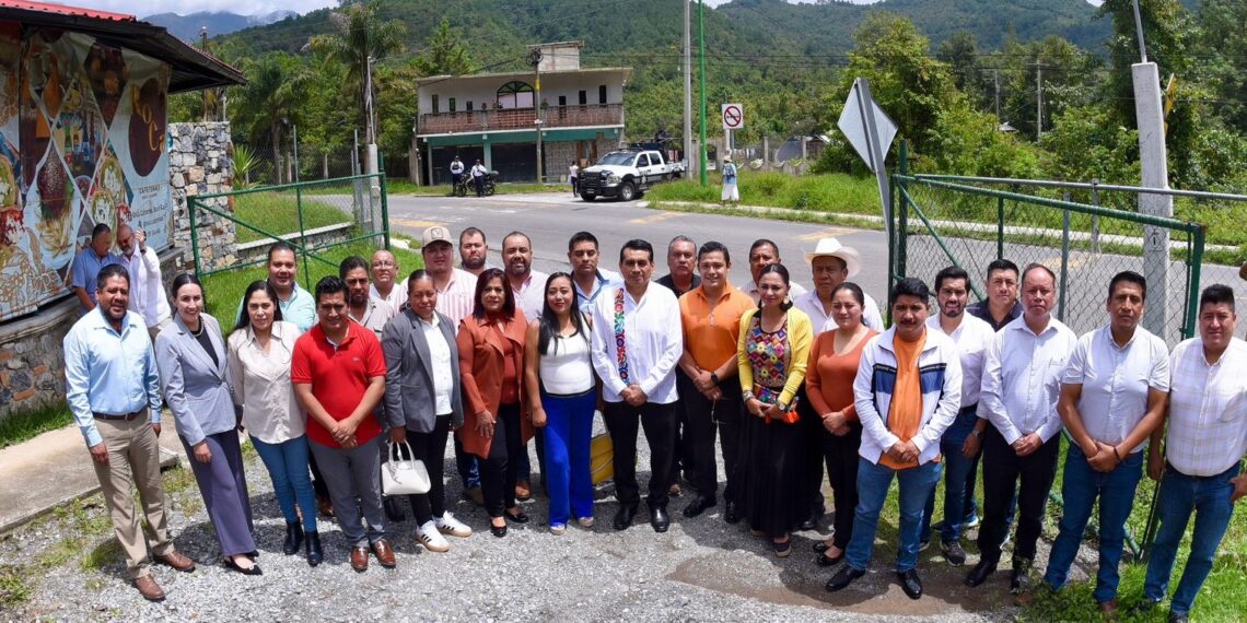 Cambio en Veracruz se consolida con nuevas autoridades municipales: Esteban Bautista