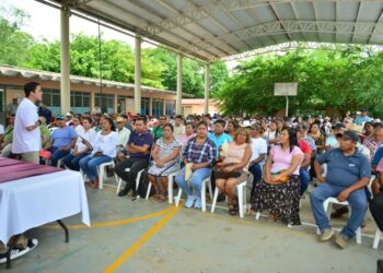 Encabeza Rafa Fararoni primera mesa de trabajo para crear Plan Municipal de Desarrollo de San Andrés Tuxtla