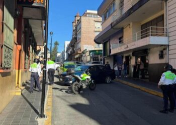 Ahora aparece Lady Limpia Pública, amenazó a policías con “abrir fuego” y presumió ser empleada estatal