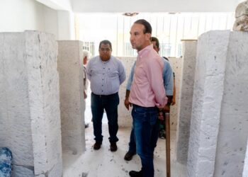 Alcalde JM Unánue continúa rehabilitando escuelas: supervisó los trabajos en la Secundaria 4 “Ejército Mexicano”