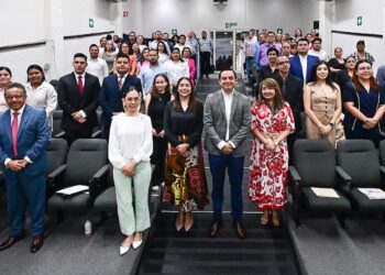 OPLE Veracruz realiza etapa estatal del Concurso Nacional de Oratoria 2025 “Dr. Belisario Domínguez Palencia. Libres por la palabra libre”