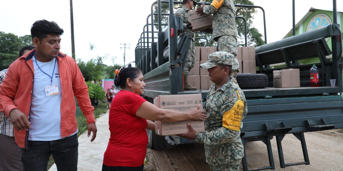Veracruz despliega ayuda para familias afectadas por la Onda Tropical 20