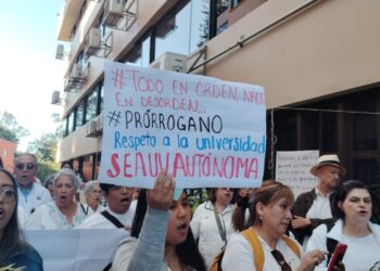 En protesta por la prórroga, nace la Red Universitaria por la Legalidad