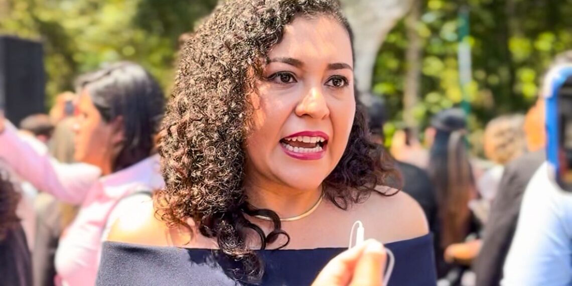 Sin las cuotas escolares colapsaran escuelas, el recurso destinado al estadio de fútbol Luis Pirata Fuente debió ser para rehabilitar espacios educativos: Diputada