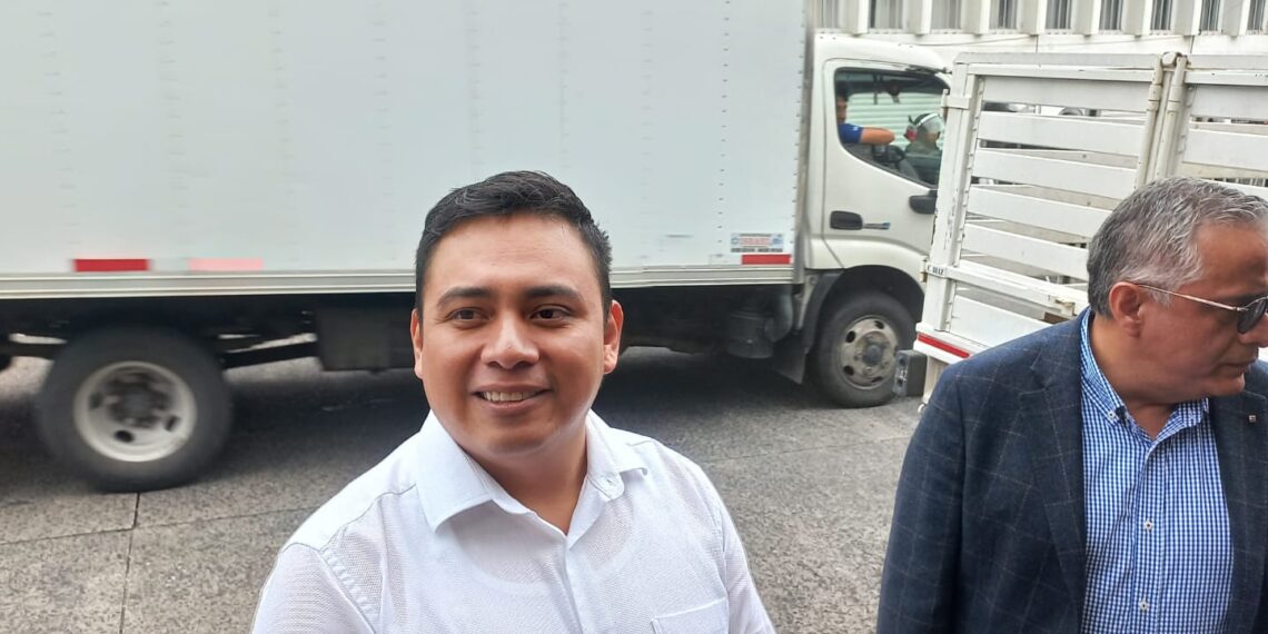 En Poza Rica, candidato de MC convoca a una manifestación frente a palacio municipal para defender el voto